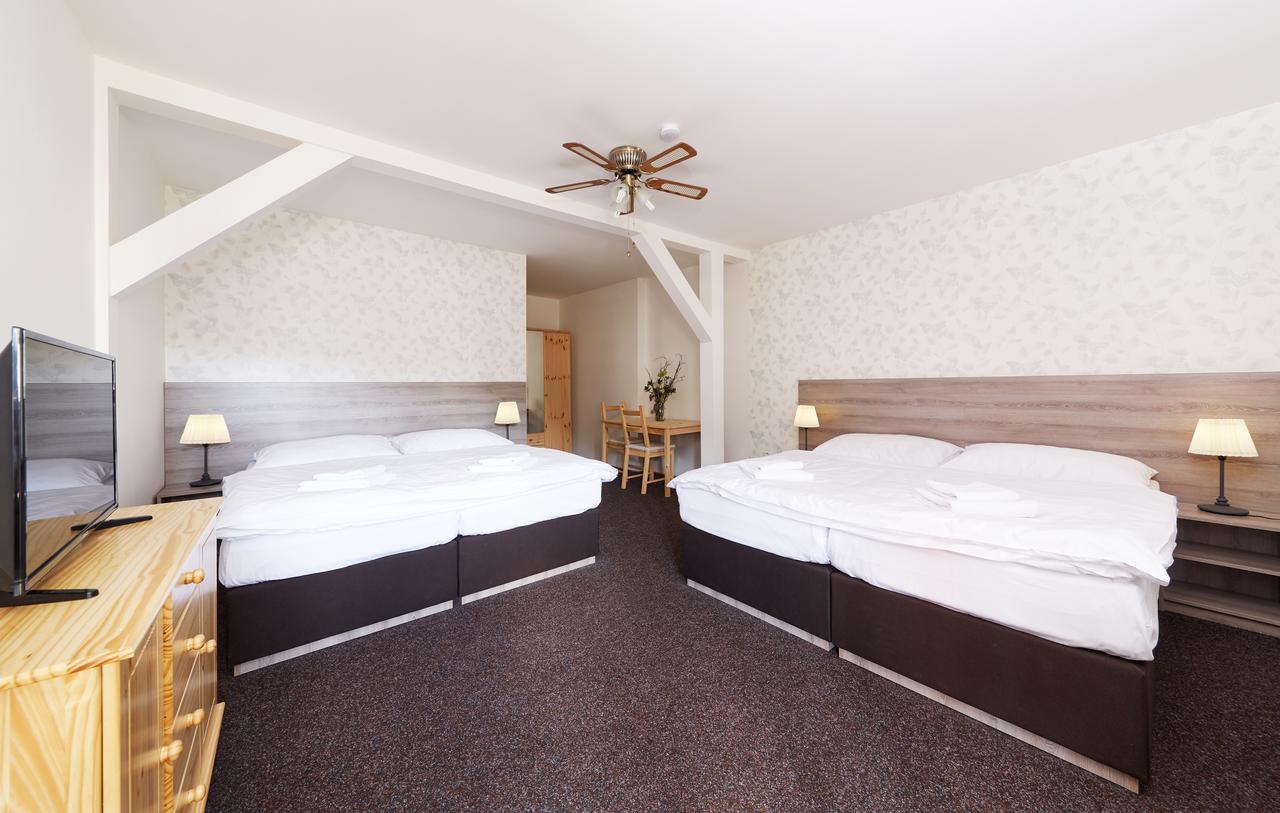 Ski Hotel Svoboda Nad Upou Luaran gambar